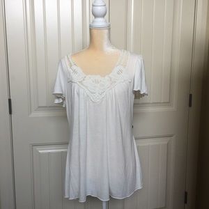 NWOT - TRYST OFF WHITE TOP